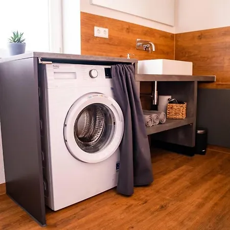 Neu Renoviertes Ferienhaus/wohnunng Kleine Auszeit Apartment *