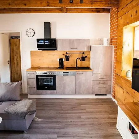Neu Renoviertes Ferienhaus/wohnunng Kleine Auszeit アパート Sonnenbühl